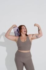 ZULU Goals 64oz Half Gallon Plastic Water Bottle with Straw and Time Marker | Large Reusable Jug with Handle and Leak Proof Lid for All Day Hydration, Gym and Outdoors, Gift Ready, Violet - Image 3