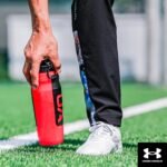Under Armour 32oz Playmaker Squeeze Water Bottle - Image 3