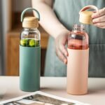 Snminetal 21oz Borosilicate Glass Water Bottle with Sleeve & Leakproof Lid - BPA Free Reusable Bottle for Gym,Office,Hiking - Reusable Glass Bottle Cu for Men and Women 2 Color (Pink+Green) - Image 4