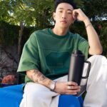 Owala FreeSip Tumbler Insulated Stainless Steel Water Bottle with Built-in Straw and Side Handle, For Travel, Work, School, and Sports, 40oz, BPA Free, Leak Proof, Very, Very Dark - Image 4