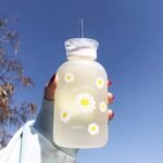 JZSMY 480ml Milk Juice Cute Water Bottle with Scale 2 Lids Little daisy Matte Portable Transparent Water Cup Glass Bottles Creative Handy Cup (1Pcs Six Flowers) - Image 3