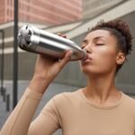 Mont-Clair H2O Stainless Steel Water Bottle, Vacuum insulated - BPA Free, 12h Hot & 24h Cold Drinks, Metal Water Bottle 1L Leakproof, Ideal for Adult, Kids, Running - Silver - Image 6