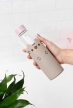 Grupo Erik Glass Water Bottle - Pusheen Merchandise - 17oz / 500ml Water Bottle Hot and Cold, Glass Bottle, Travel Bottles, Gym Bottle - Pusheen Gifts For Cat Lovers - Image 4