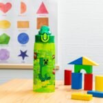Zak Designs Minecraft Sage Water Bottle For School or Travel, 25oz Durable Plastic Water Bottle With Straw, Handle, and Leak-Proof, Pop-Up Spout Cover (Creeper) - Image 4