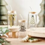 Santa Barbara Design Studio Holiday Cold Brew Glass Travel Tumbler Cup with Bamboo Lid and Glass Straw, 16 Fluid Ounces, Merry Christmas Bow - Image 3