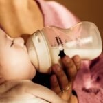 Tommee Tippee Portable Travel Baby Bottle and Food Warmer, Thermal Insulation, Stainless-Steel Flask with Leak-Proof Lid - Image 4