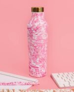 Lilly Pulitzer Stainless Steel Water Bottle, 18 Oz Metal Water Bottle, Pink Double Wall Insulated Tumbler with Lid, Seaside Scene - Image 4