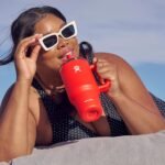 Hydro Flask Travel Tumbler with Handle, Lid and Straw - Insulated Stainless Steel in 40 Oz Black - Image 13