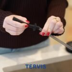 Tervis Traveler Bright Wild Blooms Triple Walled Insulated Tumbler Travel Cup Keeps Drinks Cold & Hot, 30oz with Straw Lid, Stainless Steel - Image 6