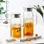 Hwagui - Heat Resistant Glass Pitcher with Stainless Steel Lid, Water Carafe with Handle, Good Beverage Pitcher for Homemade Juice and Iced Tea, 1500ml/51oz - Image 4