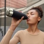 Mont-Clair H2O Stainless Steel Water Bottle, Vacuum insulated - BPA Free, 12h Hot & 24h Cold Drinks, Metal Water Bottle 34oz Leakproof, Ideal for Adult, Kids, Running - Black - Image 8