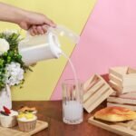 6 Pack Early Learning Kids Easy Pour Mini Pitchers 20 Oz Clear Plastic Pitcher with Lid and Handle Child Mini Easy Pour Bottles for Water Milk Tea Classroom Nursery Home - Image 3