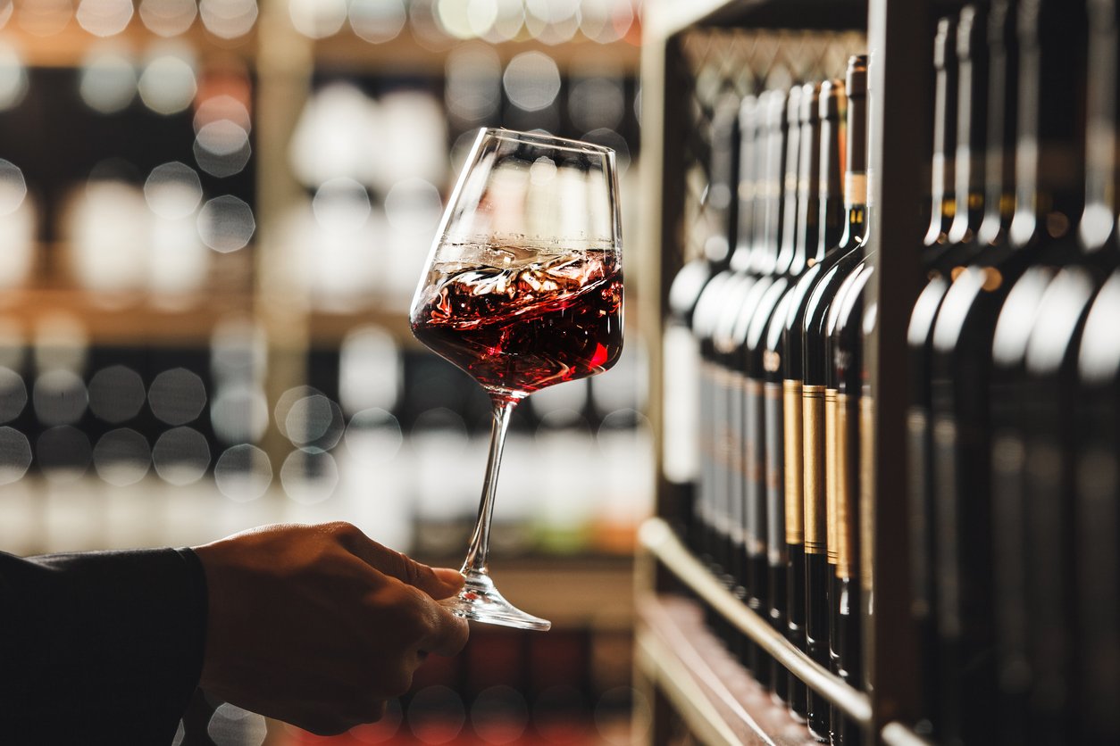 Fine wine defies downturn as US0-plus bottles keep selling