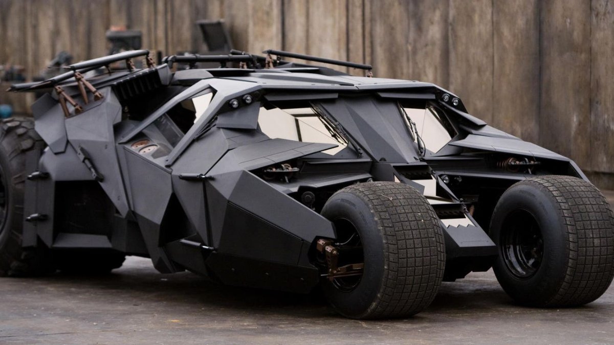 Rumoured LEGO Batman Tumbler now said to be remote-control